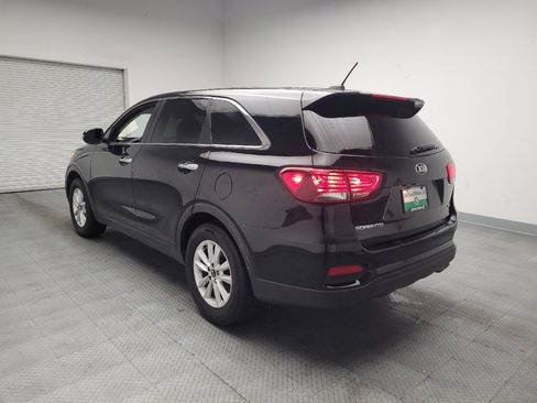 Used 2019 Kia Sorento LX image 5