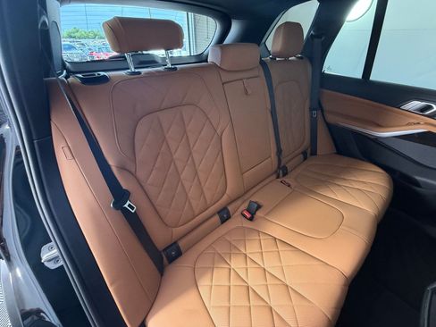 Certified 2024 BMW X5 sDrive40i w/ Premium Package RWD image 32