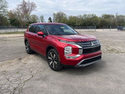 New 2025 Mitsubishi Outlander SE