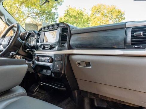 Used 2021 Ford F150 XL w/ Trailer Tow Package image 46