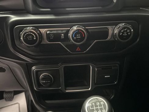 Used 2021 Jeep Wrangler Sport image 20