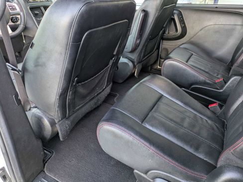 Certified 2017 Dodge Grand Caravan GT image 15