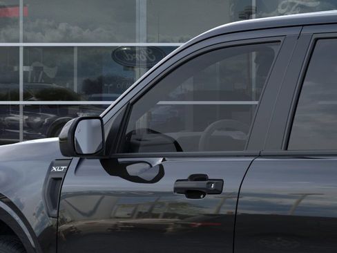 New 2025 Ford Maverick XLT w/ XLT Luxury Package image 44