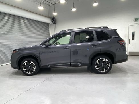 Used 2025 Subaru Forester Limited AWD/4WD image 5