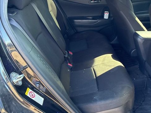 Used 2019 Toyota C-HR XLE FWD image 10