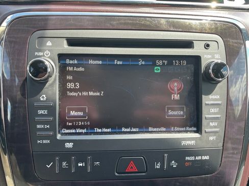 Used 2016 Buick Enclave Premium AWD/4WD image 23