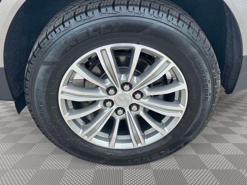 Used 2018 Cadillac XT5 Luxury w/ Driver Awareness Package AWD/4WD image 33