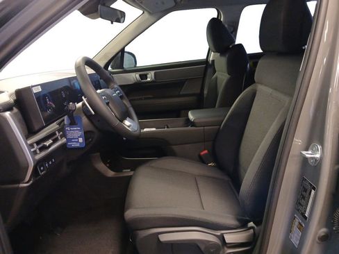 New 2026 Hyundai Santa Fe SE FWD image 9