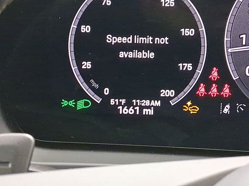 New 2025 Porsche Cayenne GTS image 22