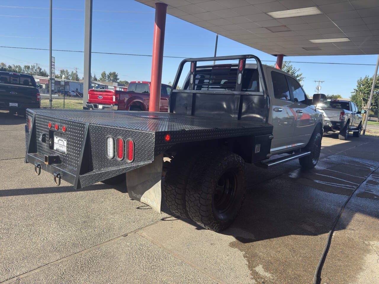 Used 2017 RAM 3500 SLT AWD/4WD image 15