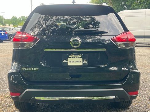 Used 2018 Nissan Rogue SL FWD image 4
