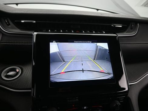 Used 2024 Jeep Grand Cherokee Laredo image 35