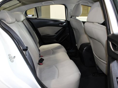 Used 2015 MAZDA MAZDA3 i Sport FWD image 28