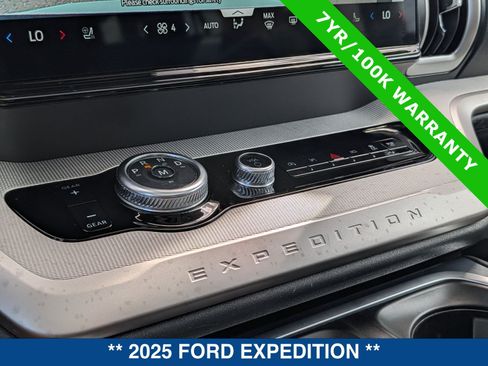 Certified 2025 Ford Expedition Active RWD image 37
