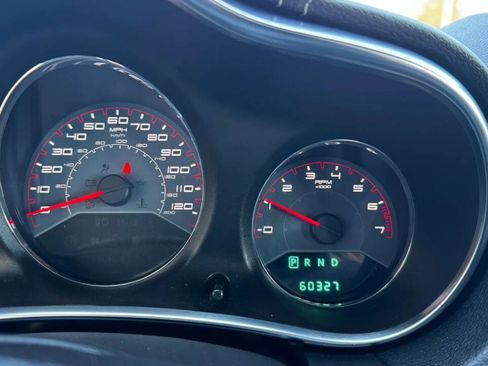 Used 2014 Dodge Avenger SE image 25