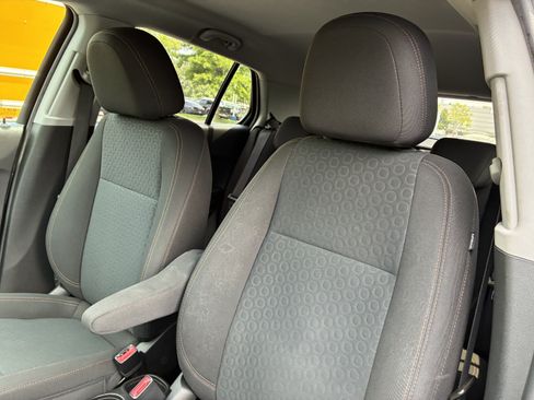 Used 2022 Chevrolet Trax LS w/ Tint and Cruise Package FWD image 19