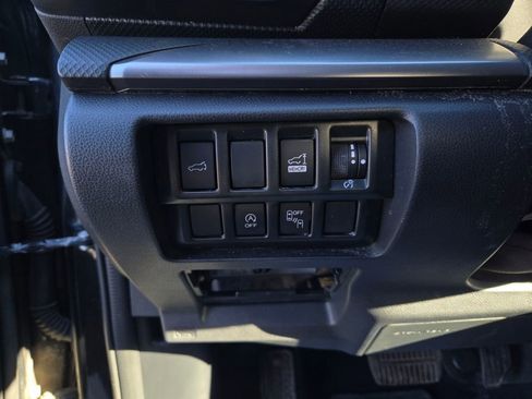 Used 2020 Subaru Forester Premium image 12