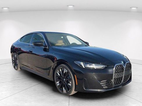 New 2026 BMW 430i w/ Premium Package RWD image 2