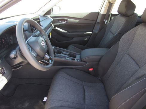 New 2025 Honda Accord SE image 13