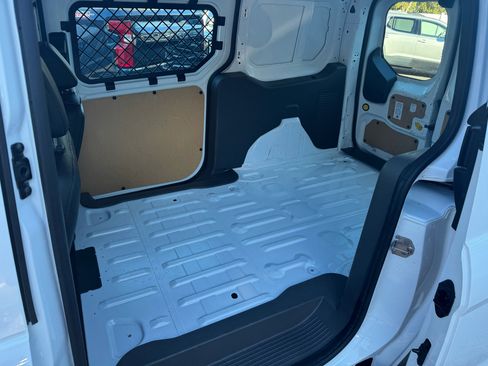 Used 2022 Ford Transit Connect XL image 20