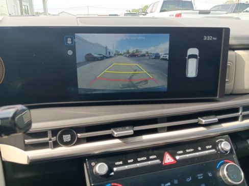 Used 2025 Hyundai Santa Fe SEL FWD image 39