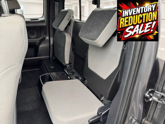 Used 2018 Toyota Tacoma SR5 AWD/4WD image 13