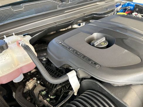 Used 2025 RAM 1500 Big Horn AWD/4WD image 12
