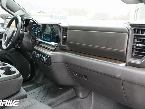 Used 2024 Chevrolet Silverado 1500 RST w/ Protection Package AWD/4WD image 43