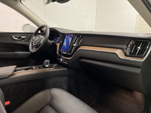 Used 2023 Volvo XC60 B5 Plus w/ Protection Package Premier image 22
