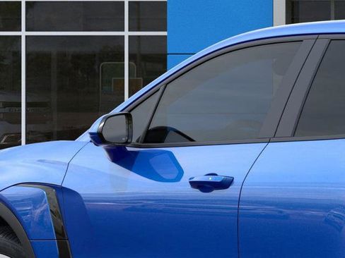 New 2025 Chevrolet Blazer EV LT image 12