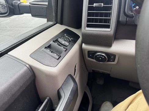 Used 2021 Ford F350 XL w/ Power Equipment Group image 16