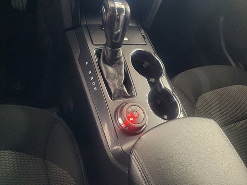 Used 2018 Ford Explorer XLT w/ Equipment Group 201A image 26