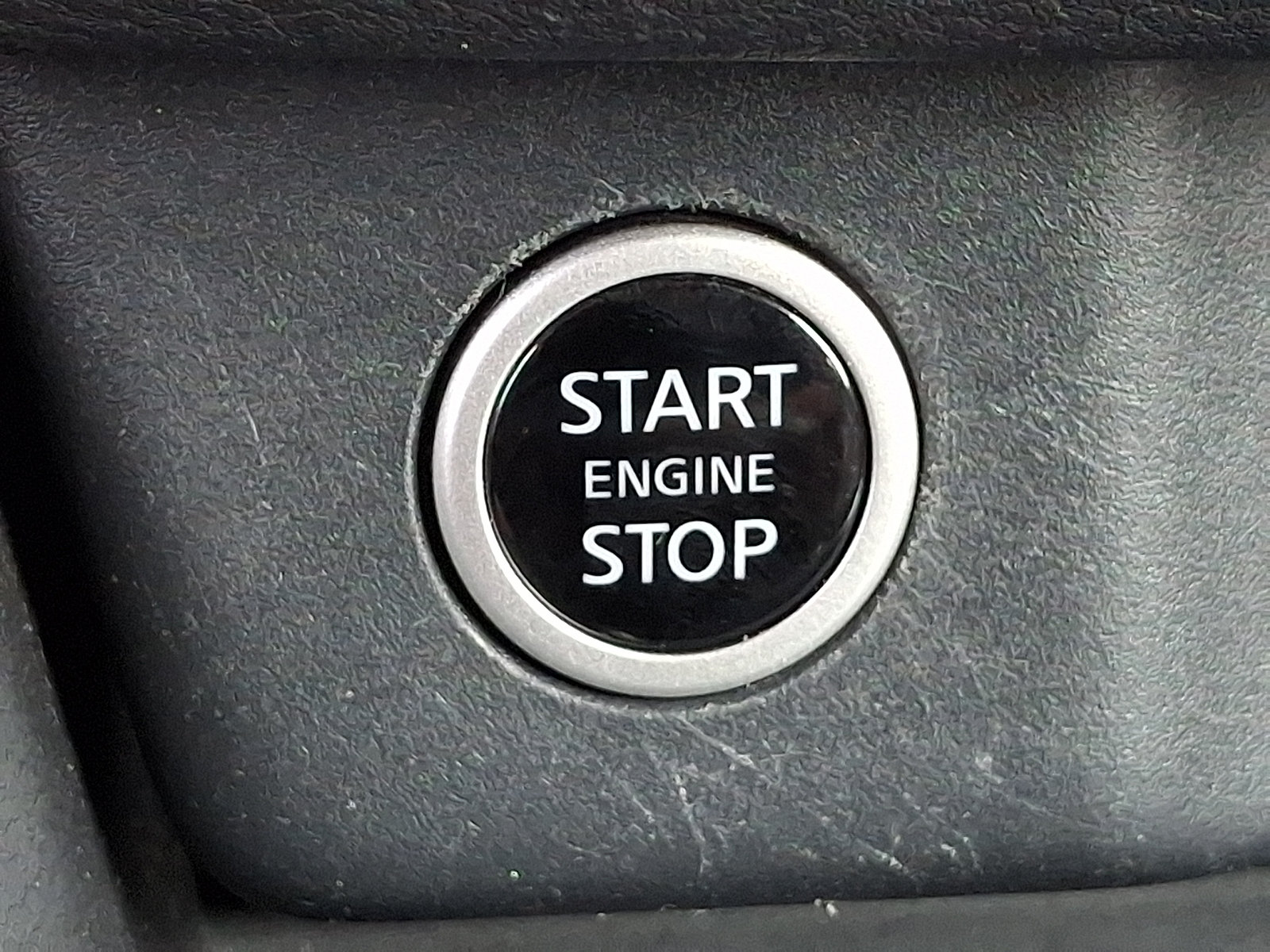Used 2023 Nissan Rogue SV AWD/4WD image 24