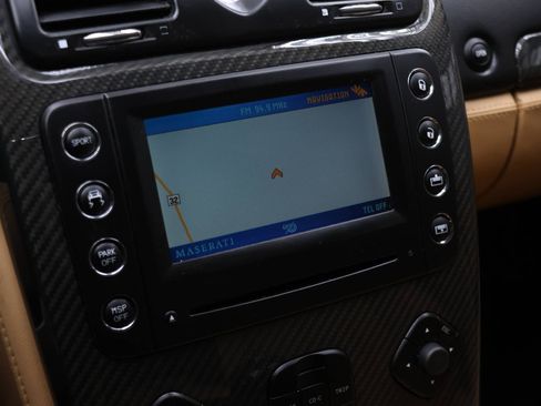 Used 2007 Maserati Quattroporte image 14