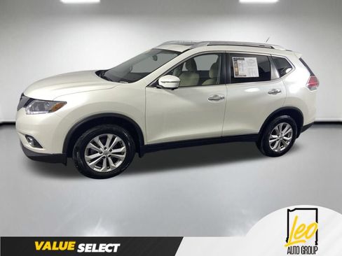 Used 2016 Nissan Rogue SV w/ SV Premium Package AWD/4WD image 2