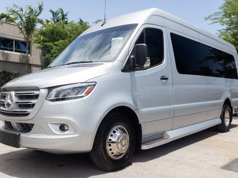 Used 2024 Mercedes-Benz Sprinter 3500 image 1