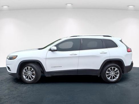 Used 2019 Jeep Cherokee Latitude Plus w/ Trailer Tow Group image 3