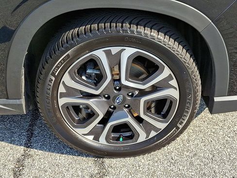 Certified 2023 Subaru Ascent Limited AWD/4WD image 9