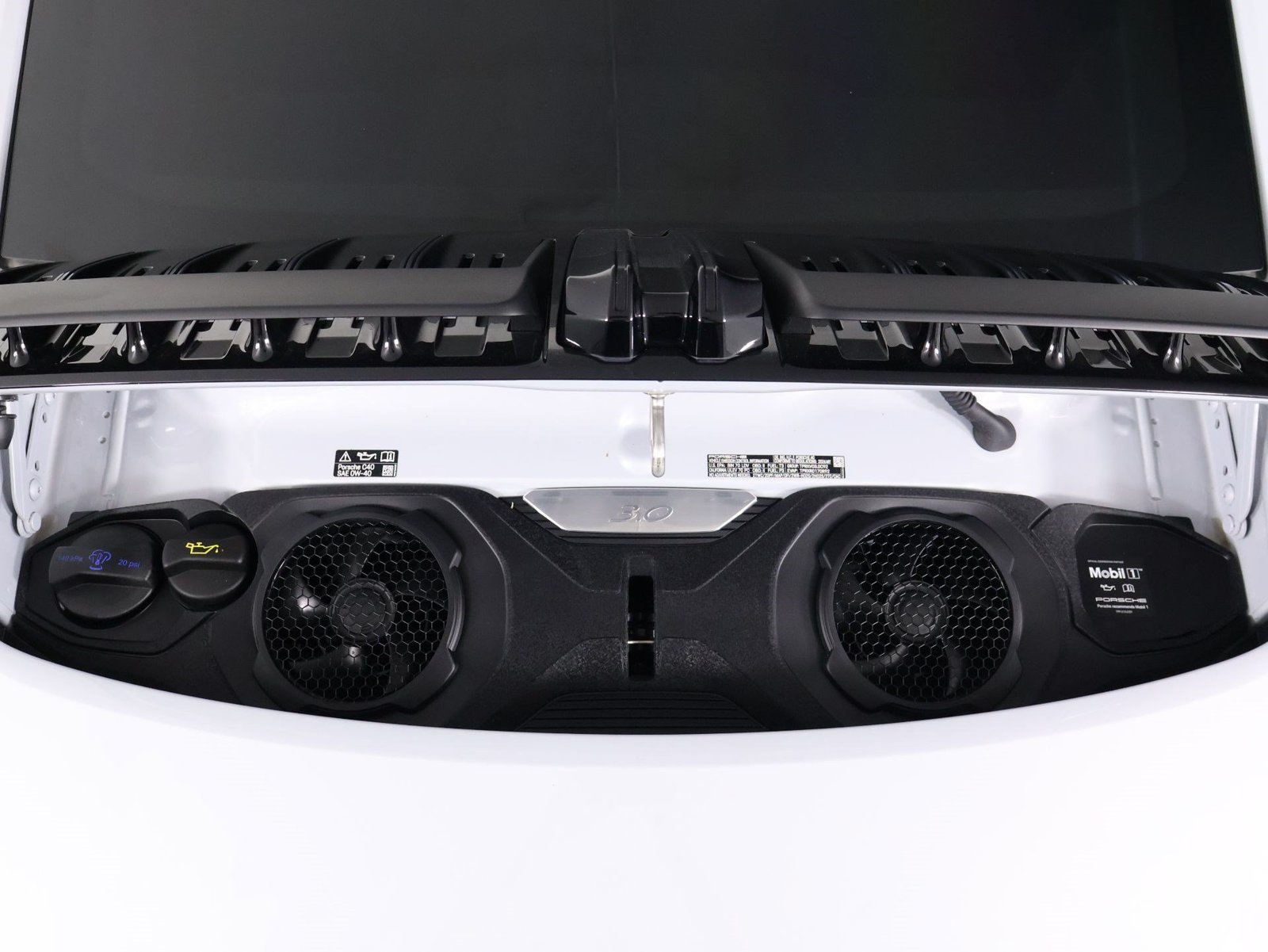 Certified 2026 Porsche 911 Carrera T RWD image 25