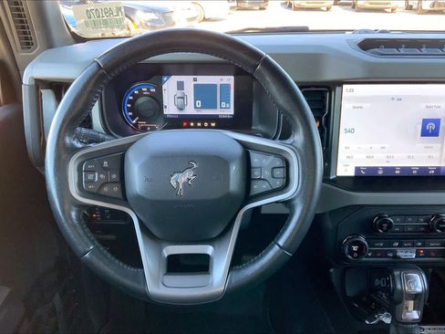 Used 2021 Ford Bronco Badlands image 5