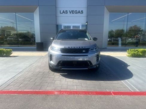 Used 2024 Land Rover Discovery Sport Dynamic SE AWD/4WD image 2