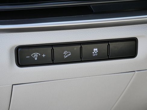 Used 2023 Kia Telluride S FWD image 21