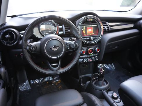 Used 2020 MINI Cooper S image 11