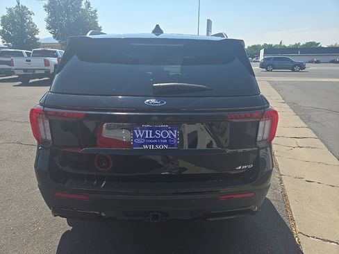 Used 2025 Ford Explorer ST-Line AWD/4WD image 6