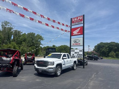Used 2016 GMC Sierra 1500 SLE AWD/4WD image 2