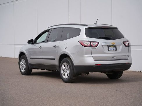 Used 2015 Chevrolet Traverse LS image 5