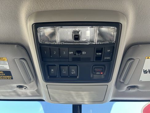 Certified 2018 Toyota 4Runner Limited AWD/4WD image 33