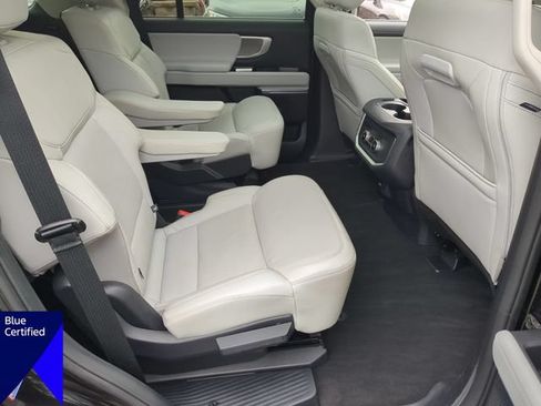 Certified 2025 Ford Expedition Platinum AWD/4WD image 35