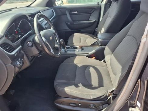 Used 2015 Chevrolet Traverse LT w/ Style and Technology Package image 12