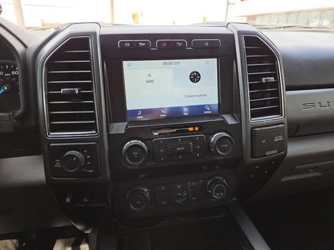 Used 2020 Ford F250 XLT w/ XLT Value Package image 36